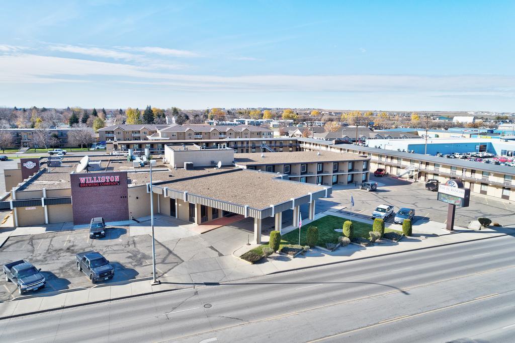 El Rancho Hotel Williston Exteriör bild